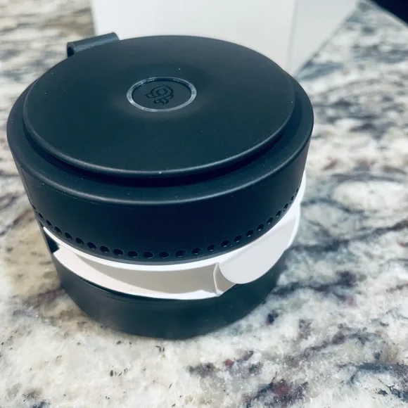 Pura Black Car Fragrance Diffuser - Picture 6 of 11